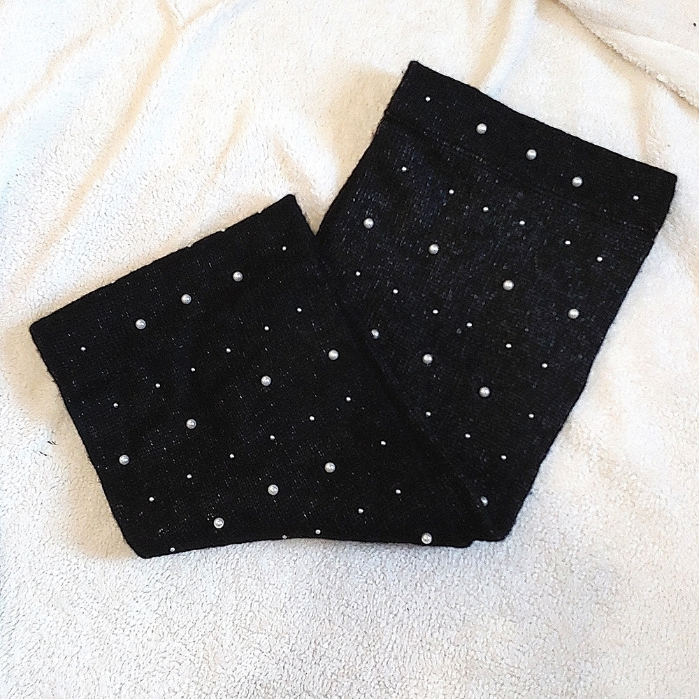 Infinity Scarf Black with pearl accents